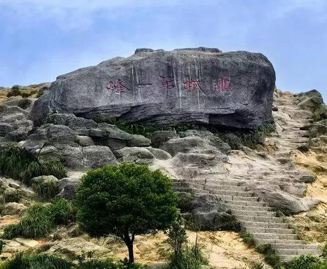 深圳知名打卡点竟是假石头？景区回应：就是人造假山