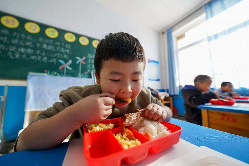 贵州曝光：一县委书记授意挪用1400多万“校园餐”资金