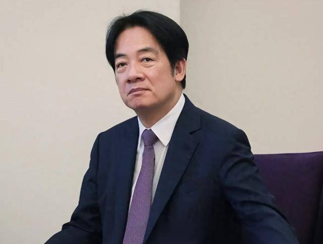 赖清德狼狈返台，4架F-16护航，美高官喊话中国，特朗普在怕什么？