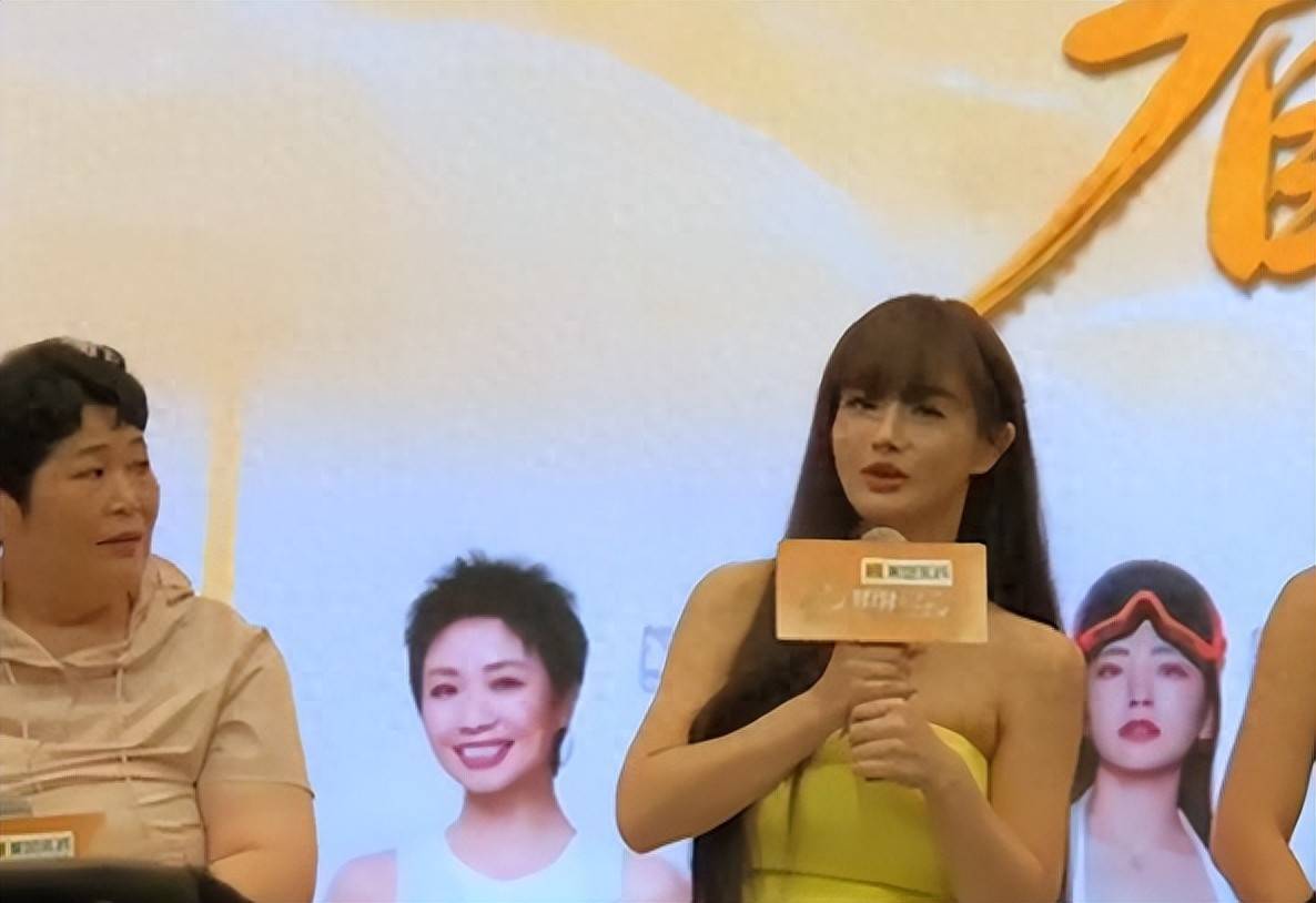 拳王邹市明妻子冉莹颖曾多次想离婚，自曝去民政局都去了3次；为救赎婚姻录制节目，第一次进到演播室就失控大哭