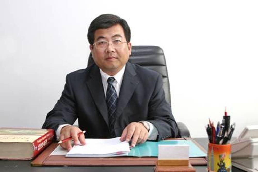 川航集团原董事长李海鹰被查，曾当选全国劳动模范