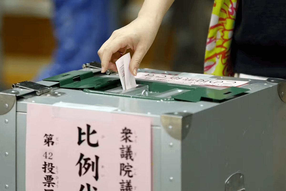 高市早苗飘了，判断中国会主动找日本和解，左等右等就是等不来
